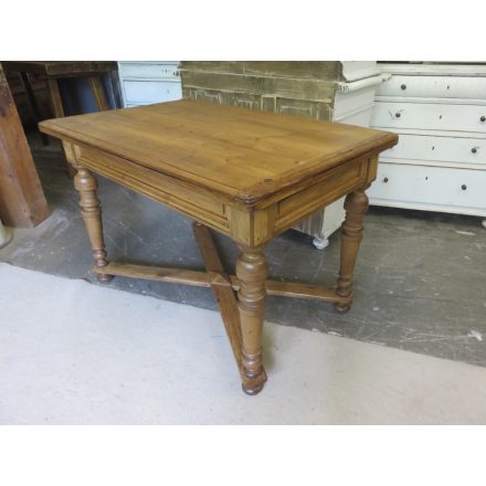 Antique Pine Swivel-Top Dining Table (waxed)