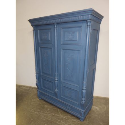 Antique Pine Two Door Wardrobe (blue)