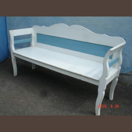 Country pine bench /original item, repainted, finished product