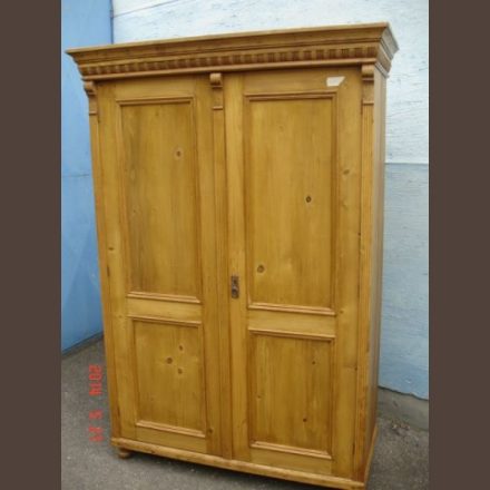 Country pine 2-door armoire /original wax finished product