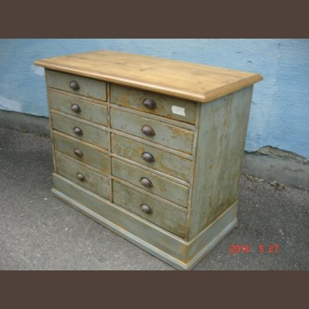 Country pine base cabinet /original paint, finished condition