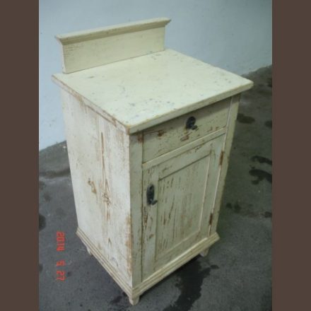 Country pine nightstand / original paint, finished condition