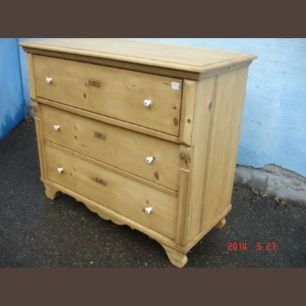 Country pine 3-drawer chest / original item, waxfinished condition