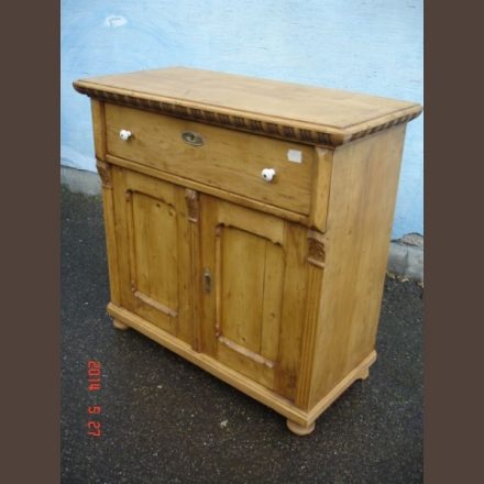 Country pine base cabinet /original item, waxfinished condition